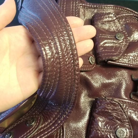 PURPLE Gianni Bini patent leather purse! - Picture 8 of 8